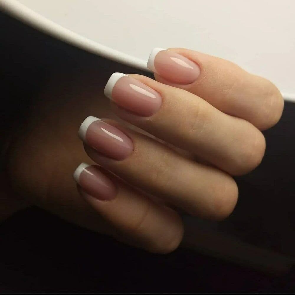 Dłonie i stopy — Manicure · Pedicure i podologia w Poziomkowym Spa